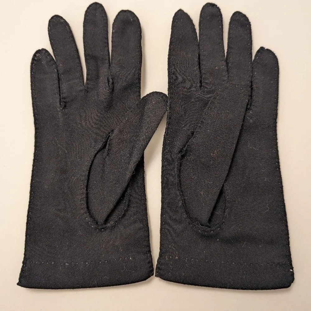 VINTAGE Black Fancy Retro Gloves Medium Evening